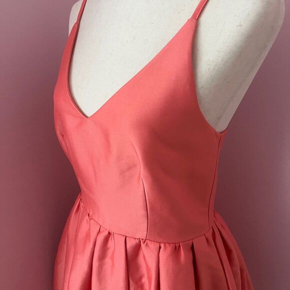 NWOT ASOS Girls On Film Fit & Flare Cross Back Coral Dress Size 8 - Picture 4 of 5